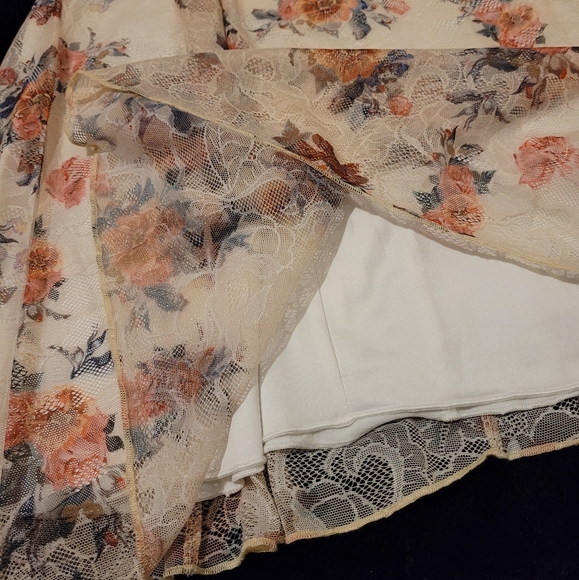 Delia's By Dolls Kill Floral Lace Babydoll Dress - Picture 3 of 6